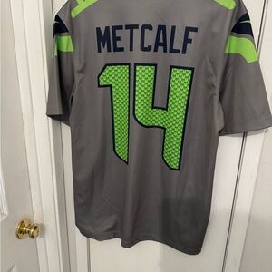 Gray and Green Seahawks Metcalf Jersey